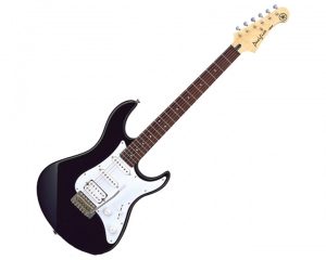 Guitarra Yamaha Pacifica 012 Preta