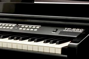 Piano de Cauda Digital Tokai TP 88 C Preto